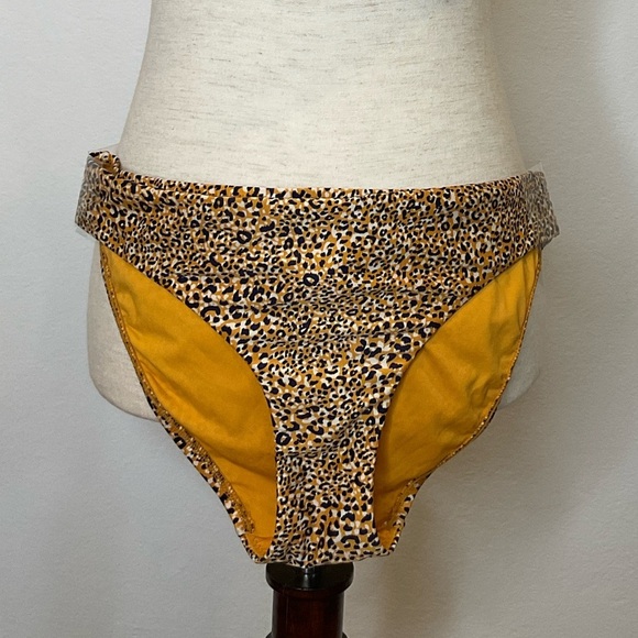 Seafolly Animal Print Bikini Bottom Size 4 - Picture 5 of 8